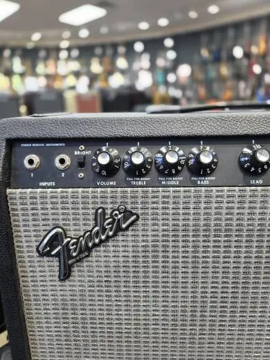 Fender 75 2-Channel 75-Watt 1x12 2