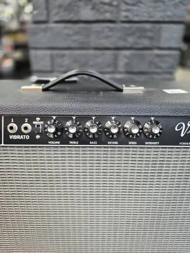 Fender '64 Vibroverb Custom 2