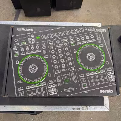 Roland - DJ-505 2-Channel Serato DJ Controller