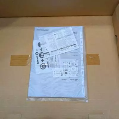 Roland - DJ-505 2-Channel Serato DJ Controller 2