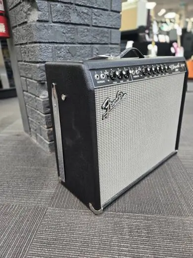 Fender '64 Vibroverb Custom 2