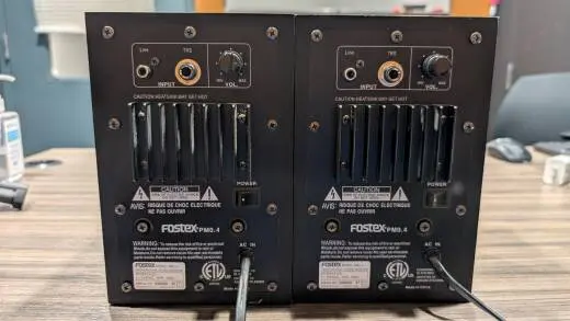 Fostex - PM0.4 - Compact Powered Desktop Monitors