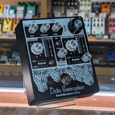 EarthQuaker Devices - Data Corrupter Modulated Monophonic