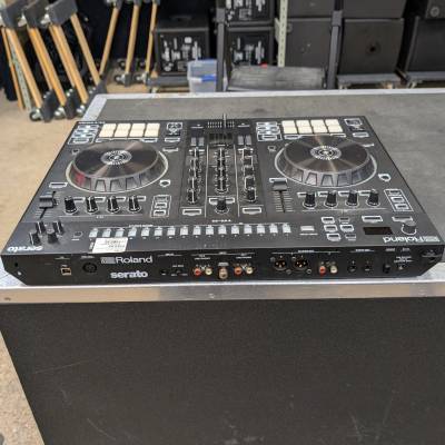 Gear Hunter | Roland - DJ-505 2-Channel Serato DJ Controller