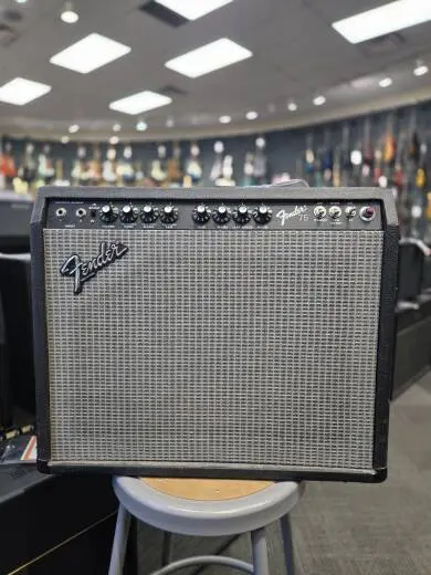 Fender 75 2-Channel 75-Watt 1x12