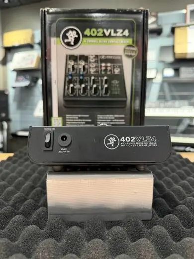 Mackie - 402-VLZ4 2