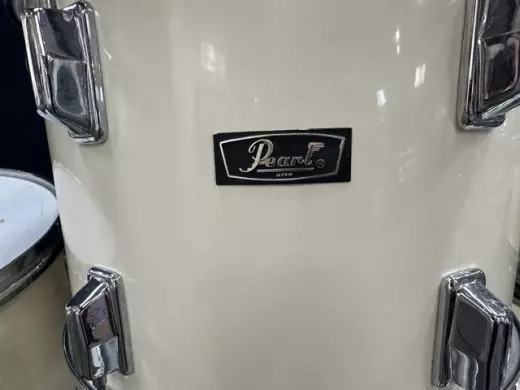 Pearl Fiberglass Shell 2