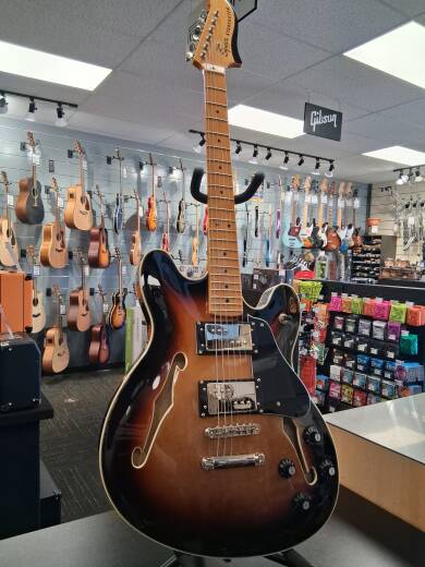 Squier Classic Vibe Starcaster With Maple Neck/Fingerboard - Natural