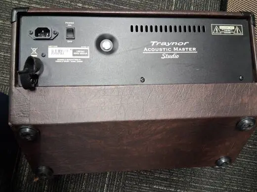 TRAYNOR ACOUSTIC 65W 1X8