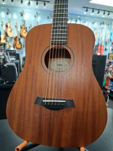 Taylor Baby All Mahogany W/Gigbag 2