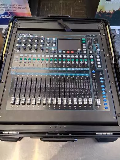 Allen & Heath - QU-16 16 CHANNEL DIGITAL MIXING CONSOLE 2