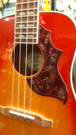 EPI HUMMINGBIRD UKE-FADED CHERRY 2