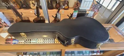 Taylor Guitars - 324CE V9 2