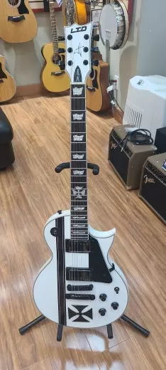 ESP Guitars - LIRONCROSSSW