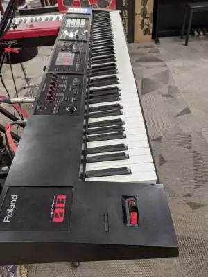 Roland - FA-08 2