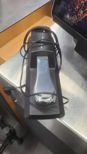 Yamaha - P255 B 2