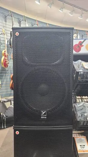 Yorkville Sound - EF15P