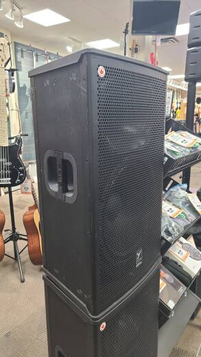 Yorkville Sound - EF15P 2