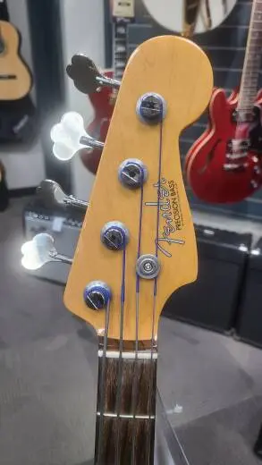 Fender - 019-0120-802 2