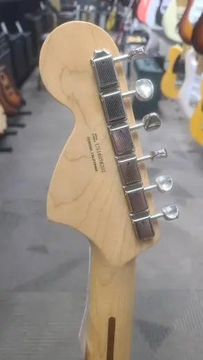 Fender - 011-4912-302 2