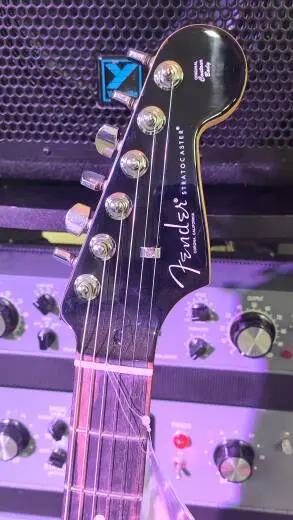 Fender - 011-3901-709 2