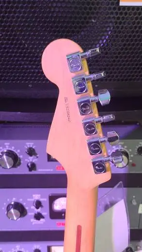 Fender - 011-3901-709 2