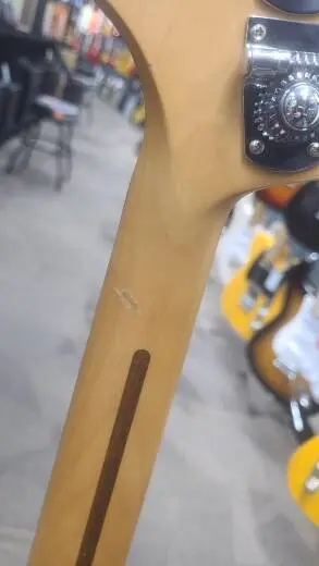 Fender - 014-0480-561 2