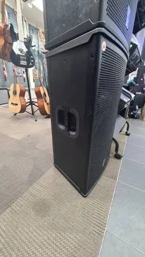 Yorkville Sound - EF15P 2