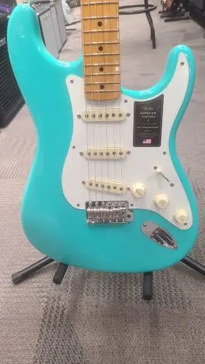 Fender - 011-0232-849 2