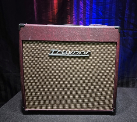 Store Special Product - Traynor - YCV20WR