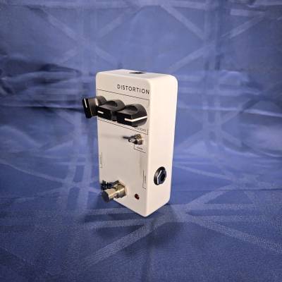 JHS Pedals 3 Series Distortion | Long & McQuade