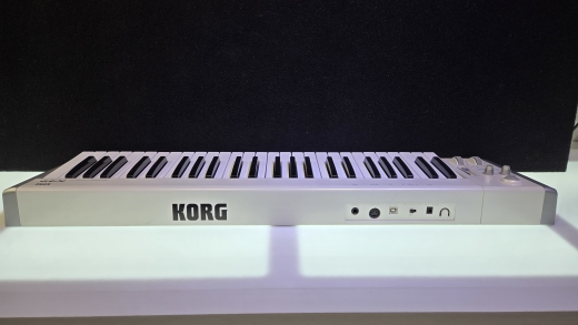 Gear Hunter | KORG K49 KEYBOARD CONTROLLER W/CLICK POINT