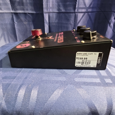 Gear Hunter | Wren And Cuff The Caprid Black-Violet Special Edition