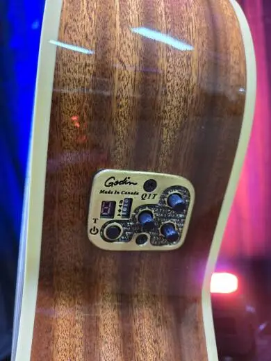 La Patrie Concert Left Q1T LP46553 2