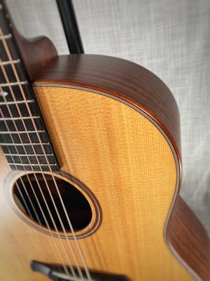 Taylor Guitars - 717 B.E. LH 8