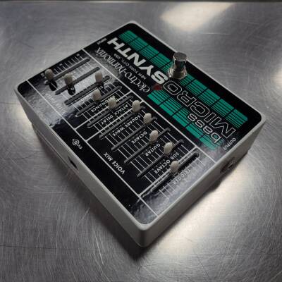 Electro-Harmonix Bass Micro Synth Pedal | Long & McQuade