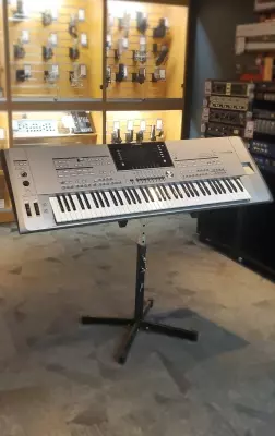 Yamaha - TYROS576