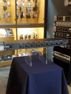 ART Pro Audio - MX821S