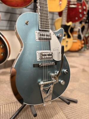 Store Special Product - Gretsch Guitars 140th Anniversary Penguin
