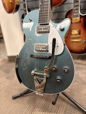 Store Special Product - Gretsch Guitars 140th Anniversary Penguin