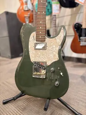 Godin Guitars - G46959 2