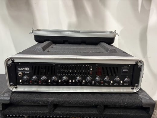 Sunn 1200s Bass Head W/ Rack Case