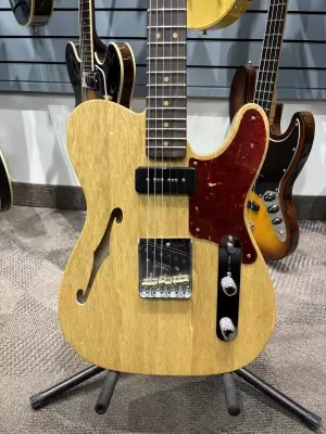 Fender Custom Shop Artisan Korina Telecaster 2