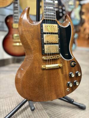 Gibson SG Custom 3 P/U Walnut 2
