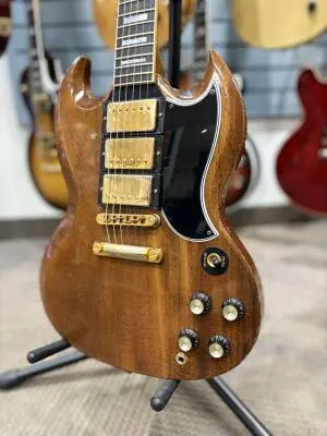 Gibson SG Custom 3 P/U Walnut 2