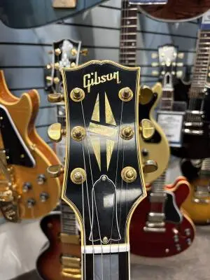 Gibson SG Custom 3 P/U Walnut 2