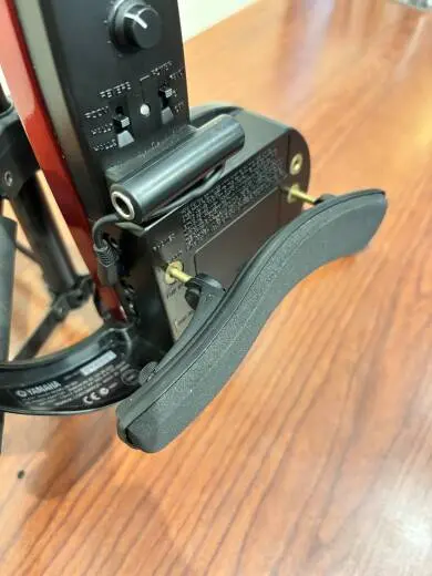 Yamaha Silent Violin SV120 2