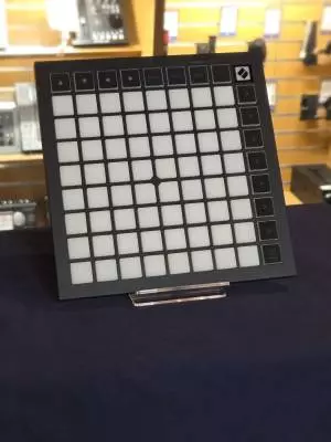 Novation - LAUNCHPAD MINI3