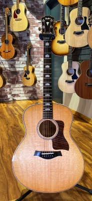 Taylor Guitars - 618E