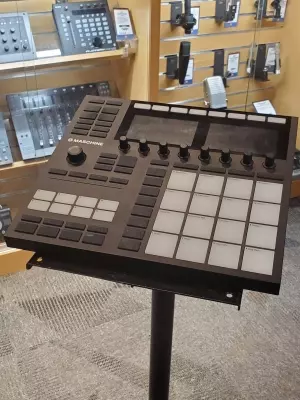 Native Instruments - MASCHINE MK3